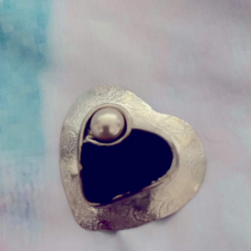 Pin